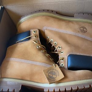 Timberland Tan Boots Size 10